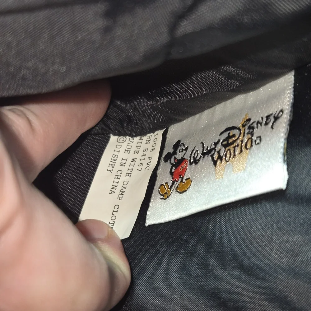 Walt Disney World Multi Pocket Latching Briefcase Mickey Hands & Heads Read‎